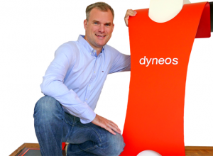 Dr.-Ing. Jens Hollenbacher zeigt sein Analyse-System molibso dyneos